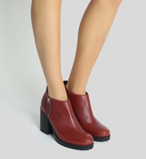 Short Ankle Boot Red Brown Short Ankle Boot Red Brown