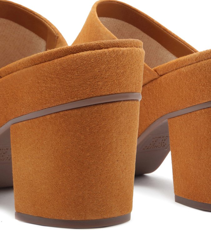 Sandália Clog Nobuck Caramel Sandália Clog Nobuck Caramel