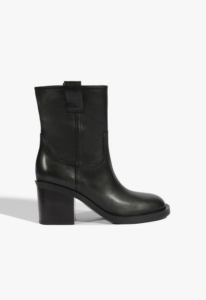 Bota Cano Médio Couro Preta