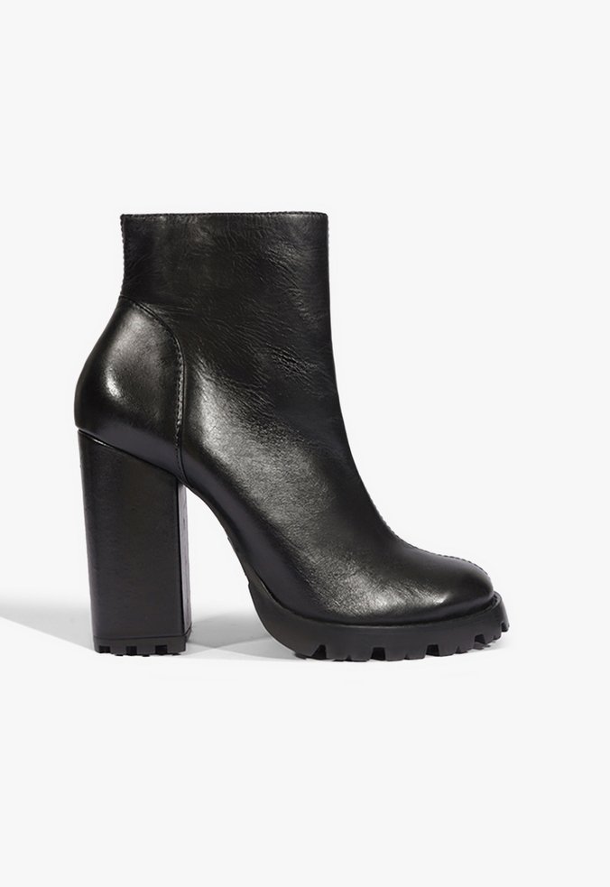 Bota Salto Bloco Tratorada Couro Preto 
