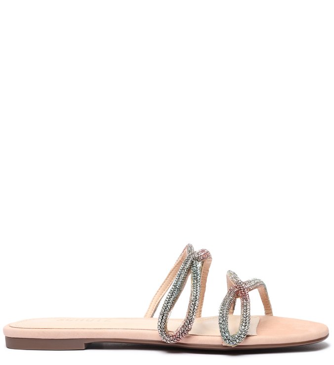 Flat Strings Glam Neutral