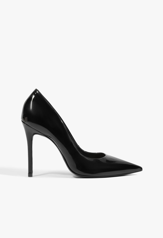 Scarpin Caiolea Verniz Preto