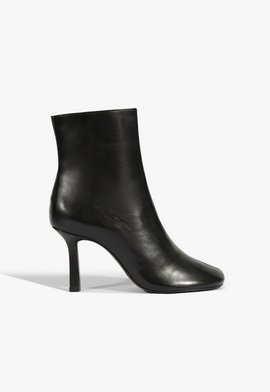 Bota Brielle Bootie Couro Preta