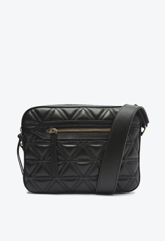 Bolsa Tiracolo Lili Matelassê Triangle Preta