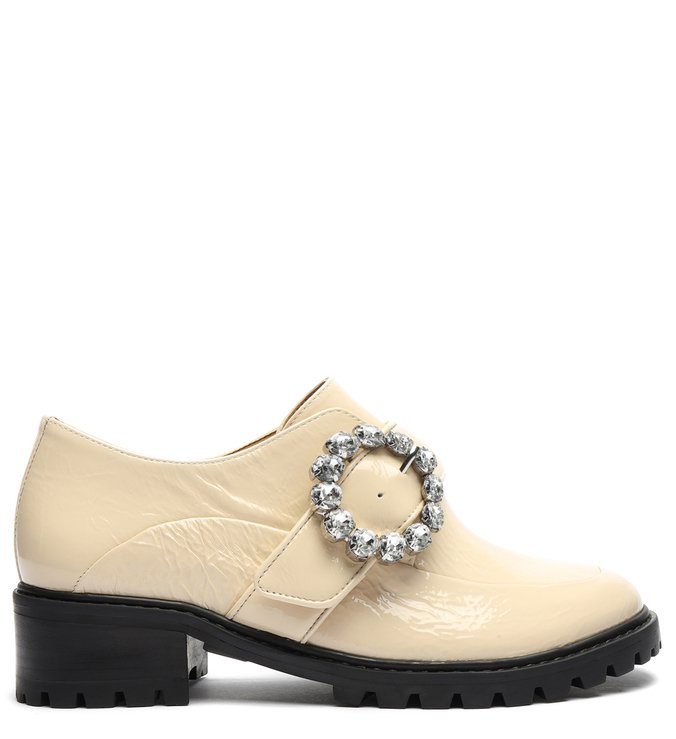 Mocassim Tratorado Verniz Fivela Creme