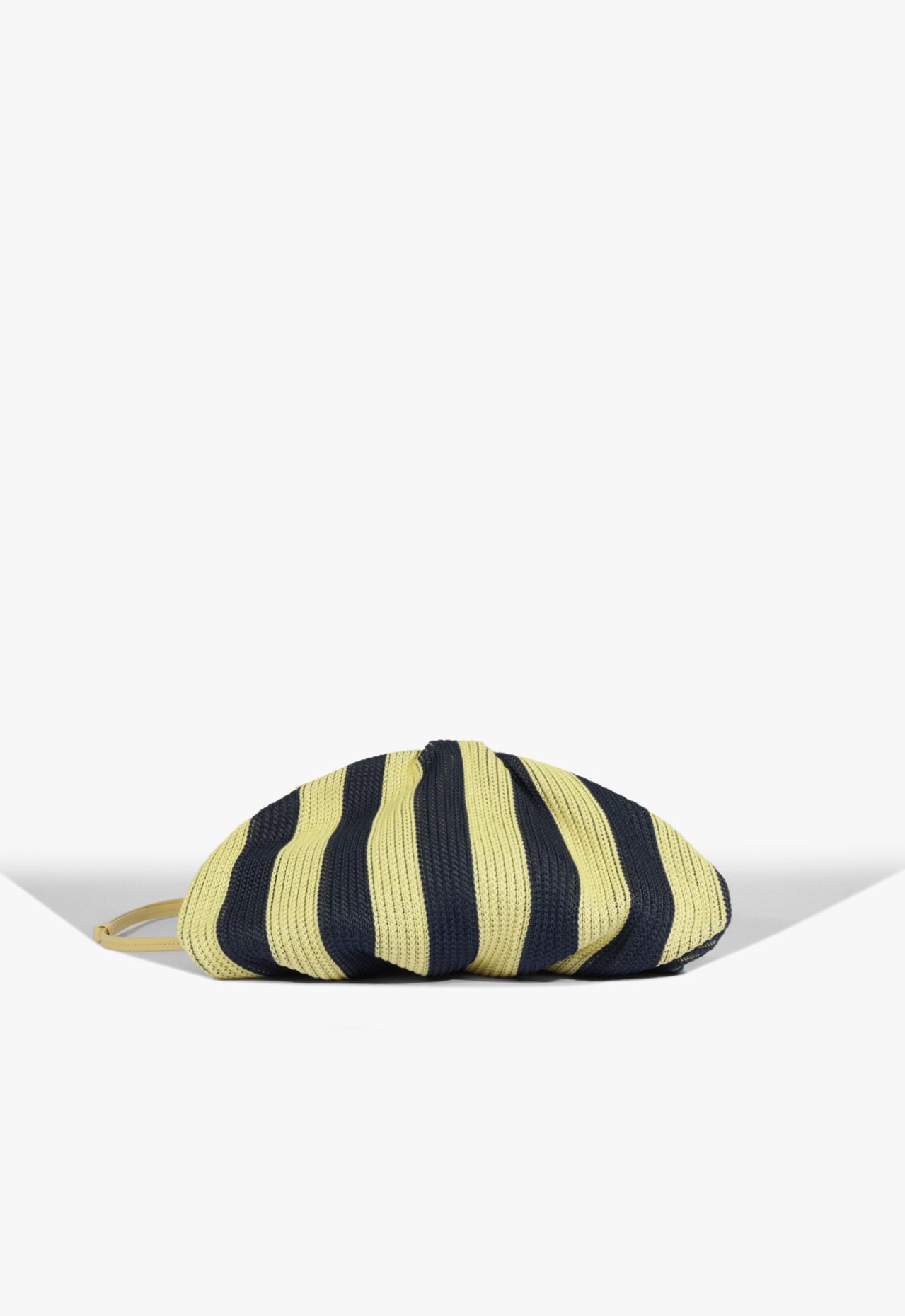 Vista 2 Bolsa Maxi Clutch Avril Tricô Amarela | Schutz Schutz BR Amarelo Schutz BR Amarelo