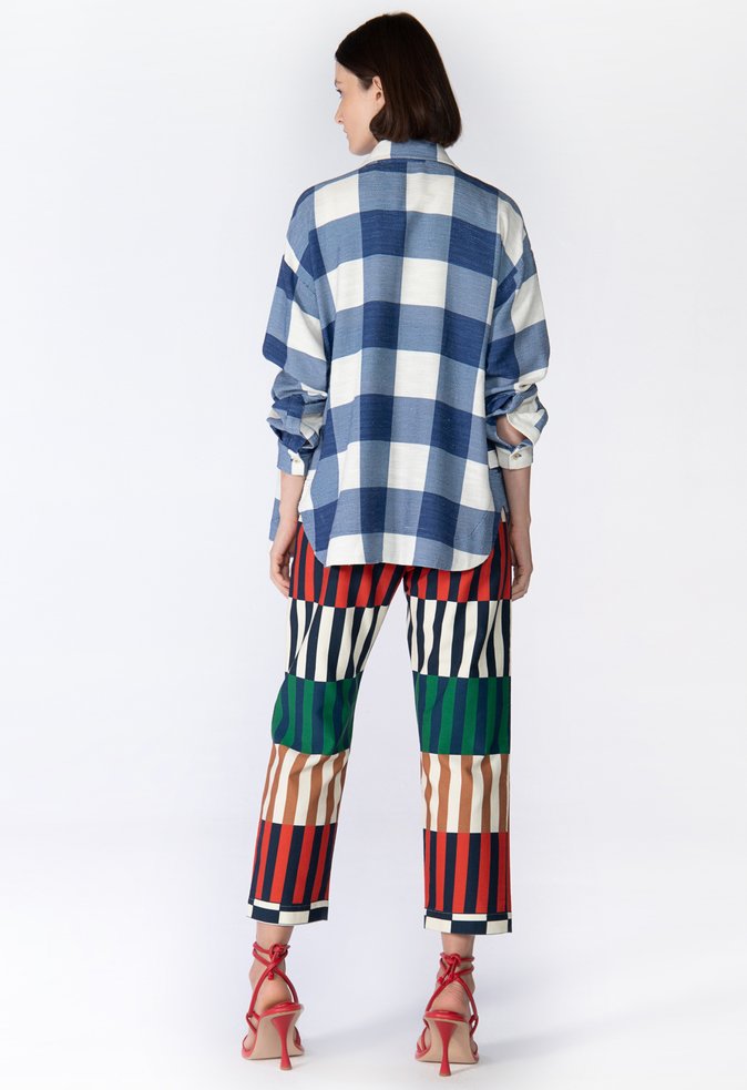 Calça Reta Augusta Sarja Klee Calça Reta Augusta Sarja Klee