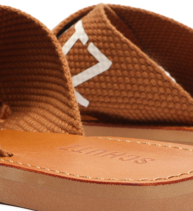 Sandália Rasteira de X Schutz Logo Caramelo Sandália Rasteira de X Schutz Logo Caramelo