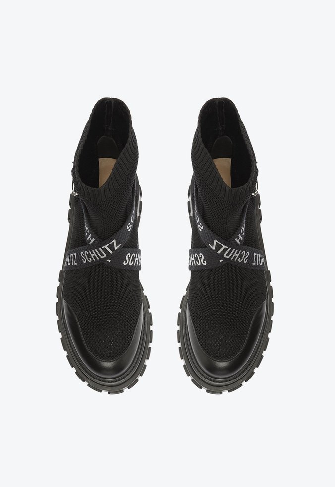 Bota Baixa Tratorada Logo Knit Preta Bota Baixa Tratorada Logo Knit Preta