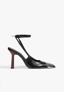 Slingback Biqueira de Metal Couro Preta