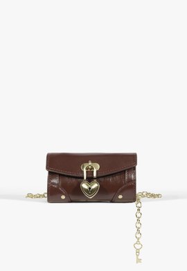 Pochete Heart Vault Bag Pequena Couro Vermelha