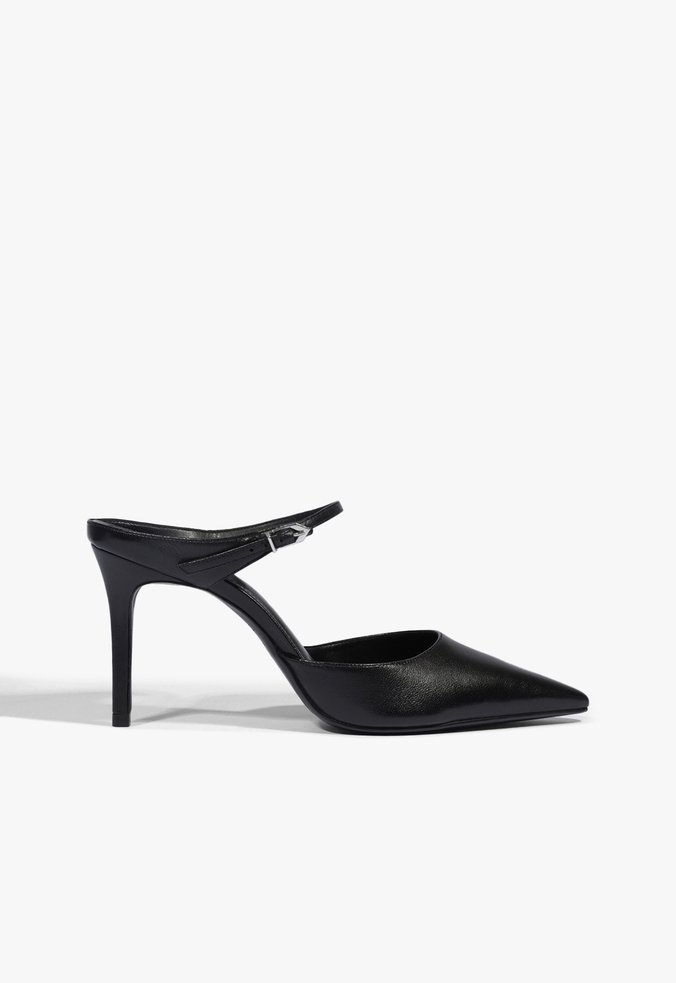 Mule Laura Couro Preto