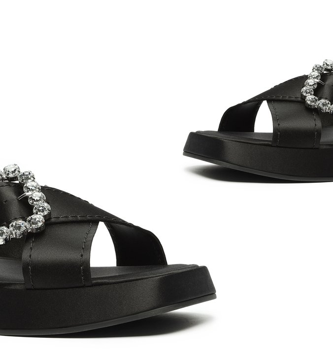 Sandália Flatform Cetim Preta Sandália Flatform Cetim Preta