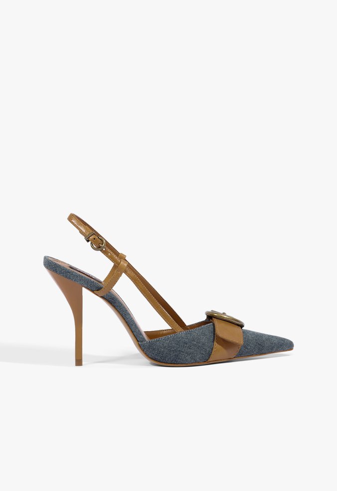 Scarpin Slingback Bico Fino Fivela Jeans