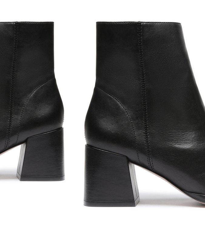 New Boot Evasê Black New Boot Evasê Black