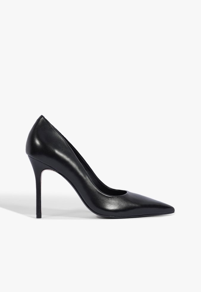 Scarpin Casual Cool Couro Preto