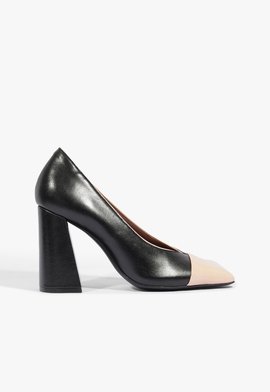 Scarpin Bianca Bico Quadrado Couro Preto