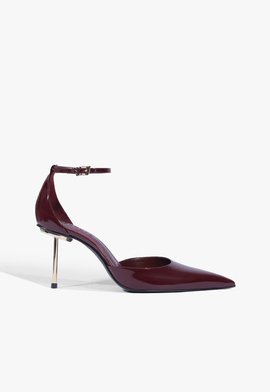Scarpin Pin Heel Fivela Couro Vinho