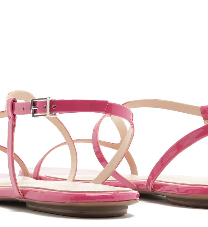 SANDÁLIA RASTEIRA CURVES VERNIZ PINK SANDÁLIA RASTEIRA CURVES VERNIZ PINK