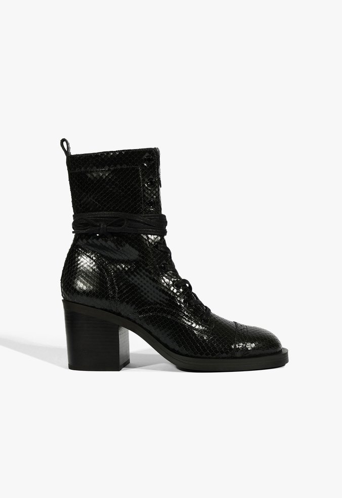 Coturno Couro Preto