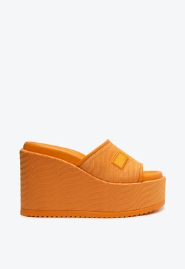 Sandália Mule Plataforma Lorelay Tecido Laranja