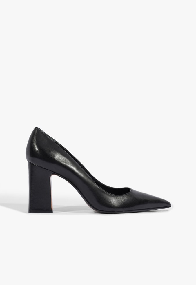 Scarpin City Chic Couro Preto