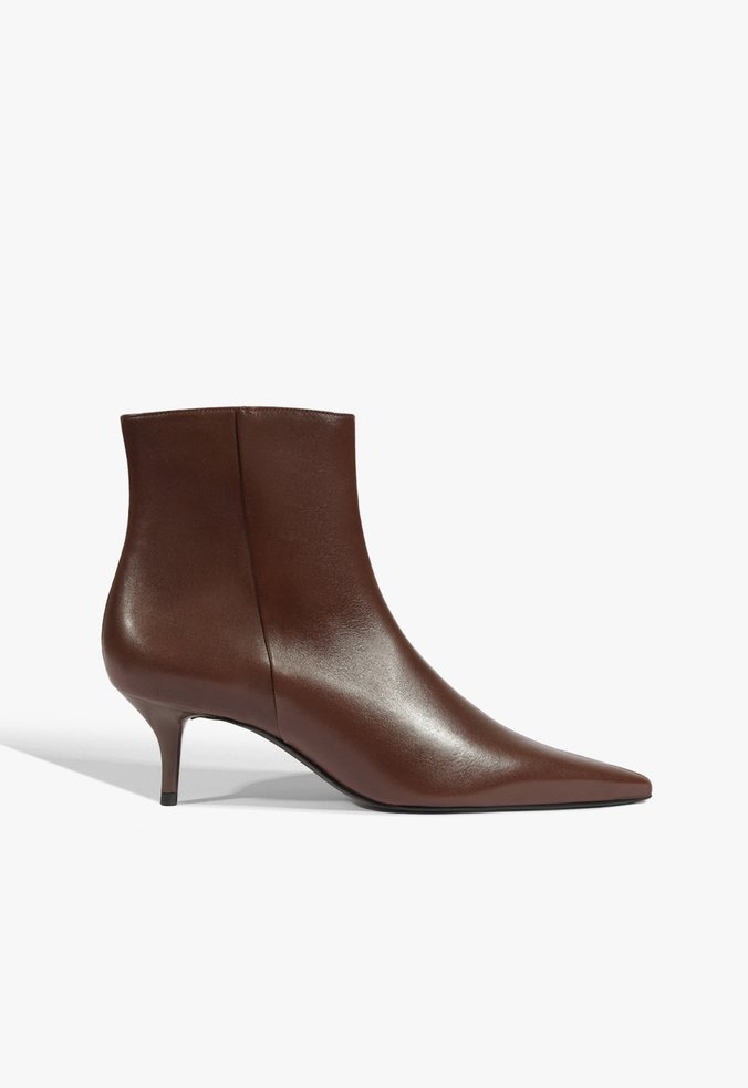 Bota Couro Salto Fino Marrom