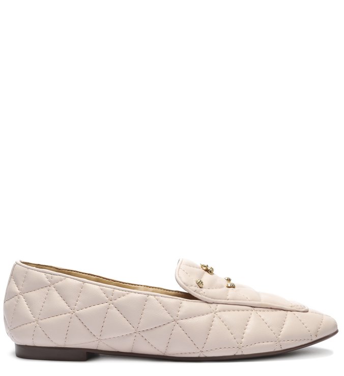 Mocassim Matelassê Tachas Creme