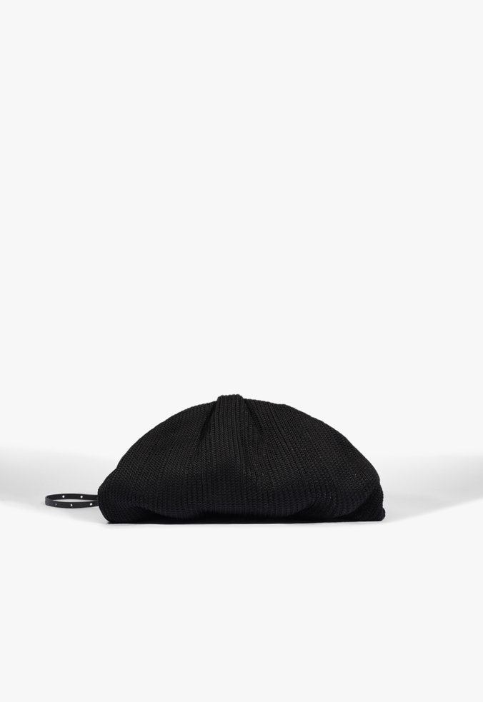 Bolsa Maxi Clutch Avril Tricô Preta