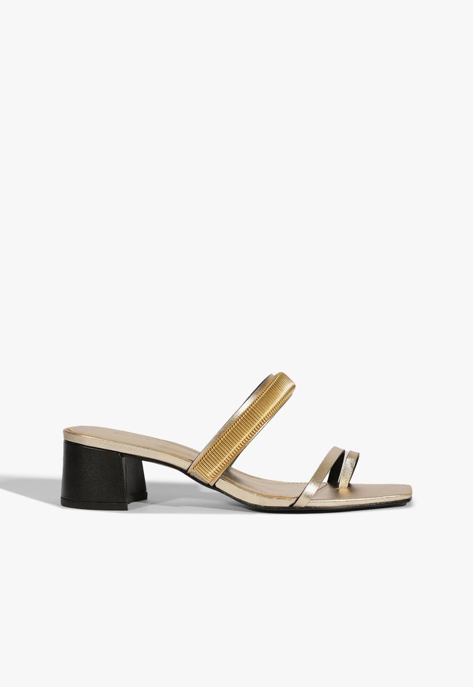 Sandália Mule Couro Dourado