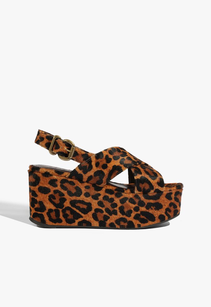Sandália Plataforma Jennifer Couro Animal Print