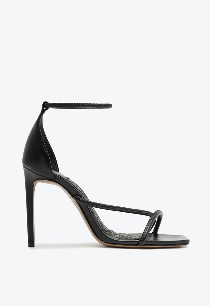 Sandália Salto Fino Preto