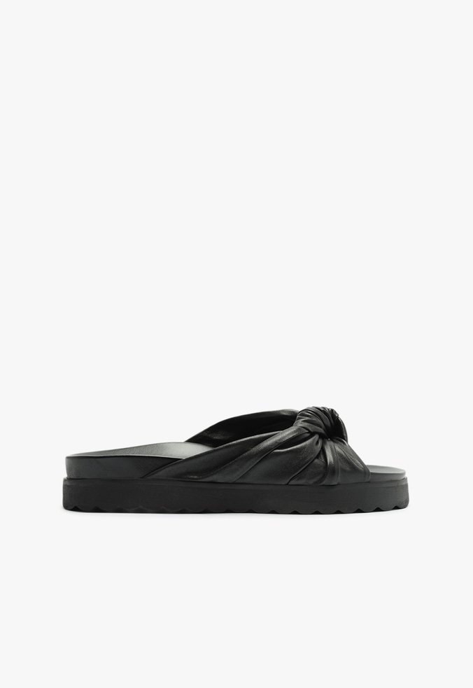 Sandália Papete Nó Couro Preta