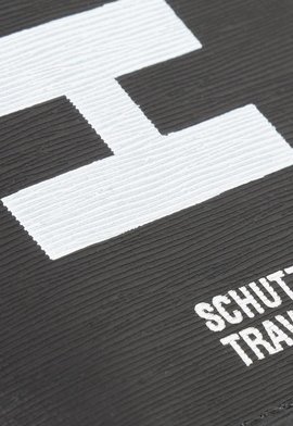 Porta Passaporte Schutz Logo Preto