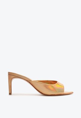 MULE SALTO BAIXO VERNIZ DOURADO