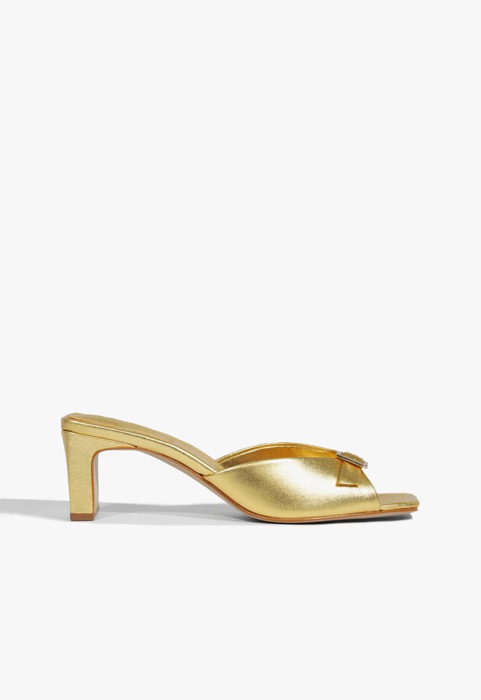 Sandália Mule Verniz Dourado
