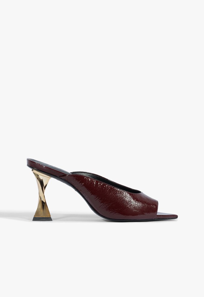 Mule Fierce Couro Vinho