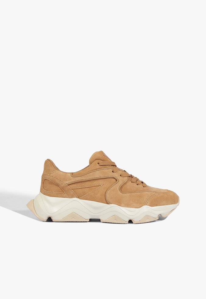 Tênis Sporty Camurça Caramelo