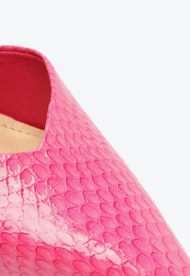 Sapato Scarpin Maxine Couro Snake Pink