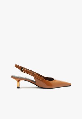Scarpin Slingback Ciara Pump Mid Couro Marrom