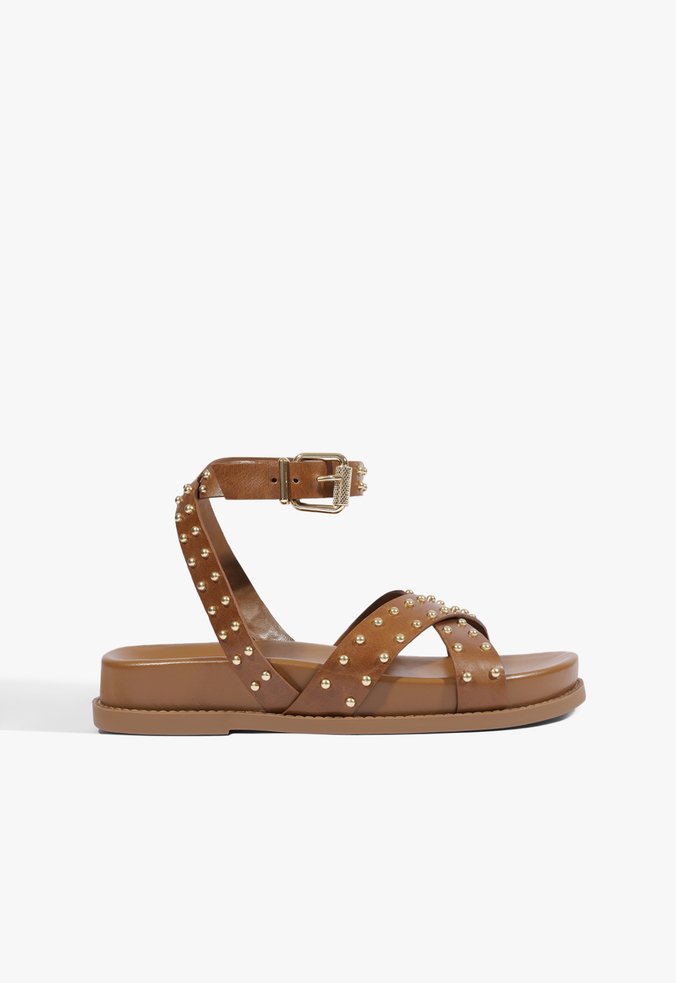 Papete Flatform Fivela Tachas Couro Marrom