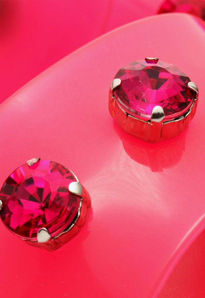 Sandália Rasteira Jellys Studs Rosa Sandália Rasteira Jellys Studs Rosa