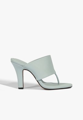 Sandália Mule Martha Couro Azul Clara