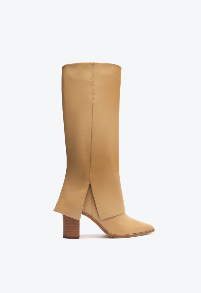 Bota Couro Bege