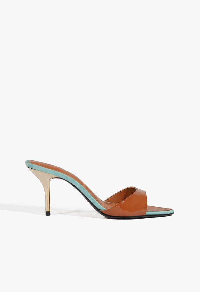 Sandália Mule Bicolor Elodie Verniz Marrom