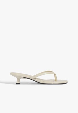 Sandália Tiras Salto Baixo Couro Off White