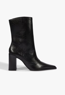 Bota Cano Médio Couro Preta