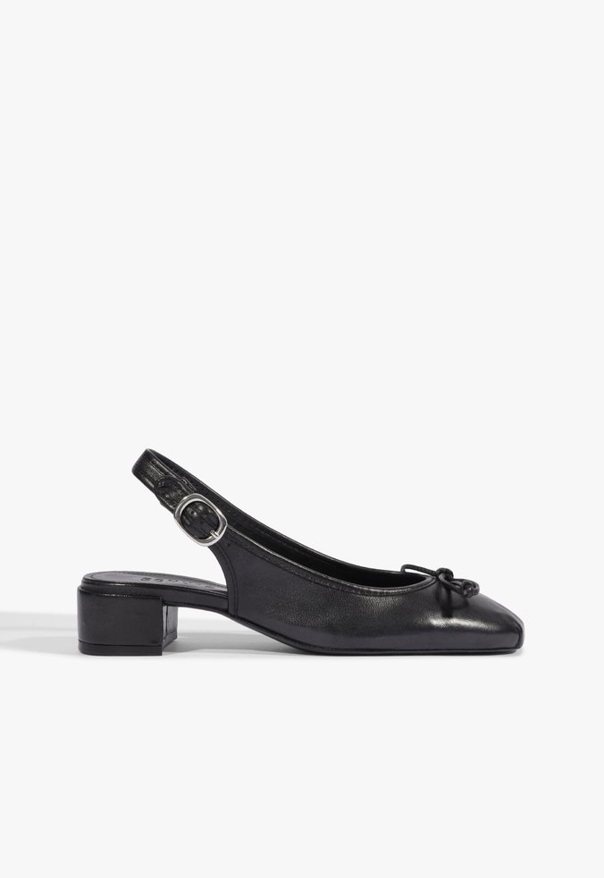 Scarpin Pietra Bico Redondo Couro Preto