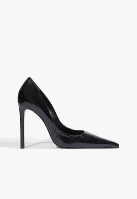 Scarpin Clara Bico Fino Couro Preta