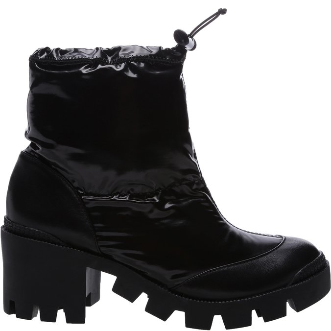 Bota Tratorada Nylon Preta